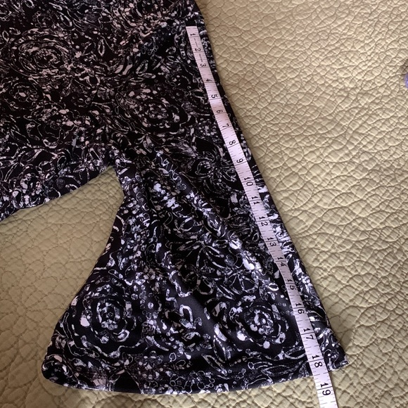 Zac & Rachel Woman Black and White Blouse * 1X - Picture 8 of 13